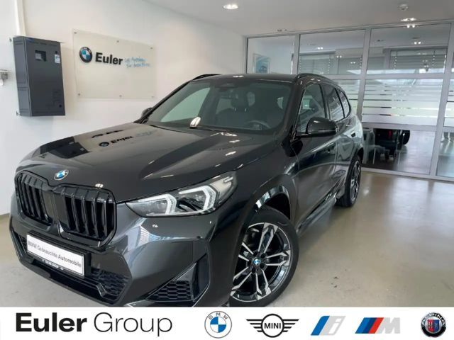 BMW X1 xDrive 23i Sportpaket AD AHK-el. klappb. AHK-klapp 2023 Benzine