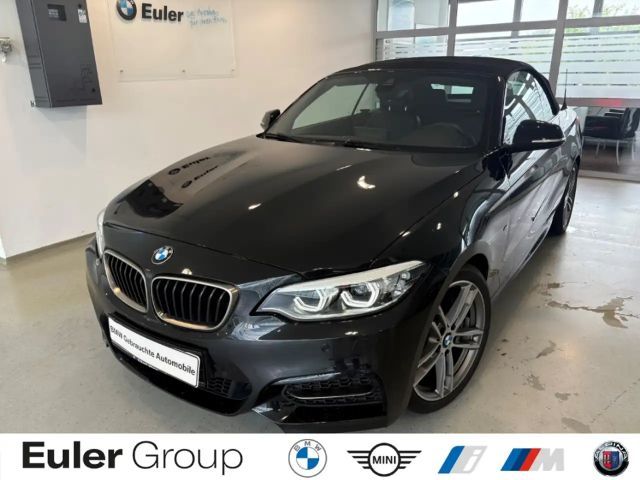 BMW 240 Cabrio M Sportpaket Leder Navi LED HiFi Soundsyste 2021 Benzine