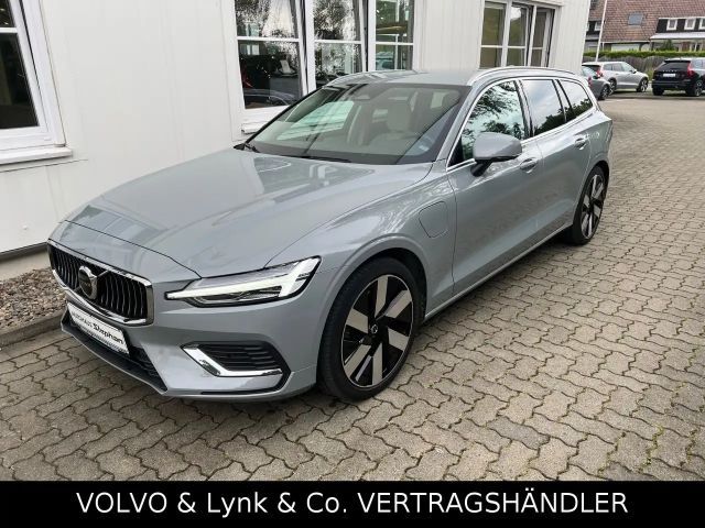 Volvo V60 T6 AWD Core Recharge Autom. AHK GARANTIE 2024 Hybride / Benzine