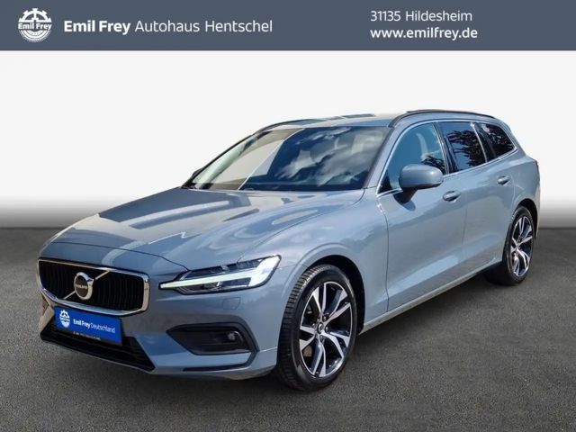 Volvo V60 B4 D Core AHK Licht&Winter Farass Parkass 2023 Diesel