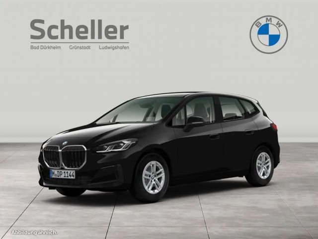 BMW 220 i Head-Up DAB LED WLAN RFK Komfortzg. Shz 2023 Benzine
