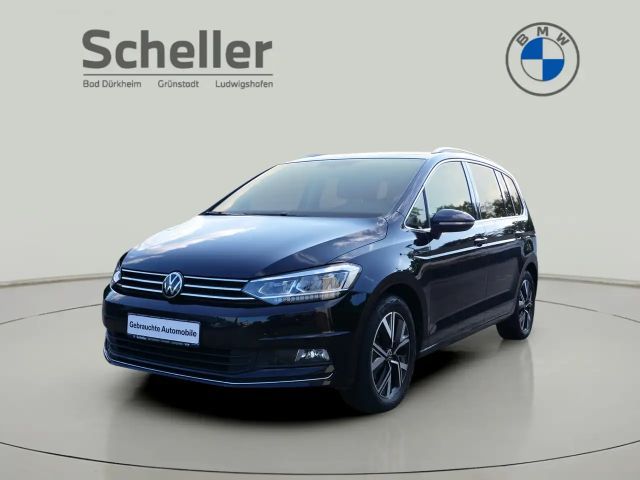 Volkswagen Touran 1.5 TSI DSG Highline 2021 Benzine