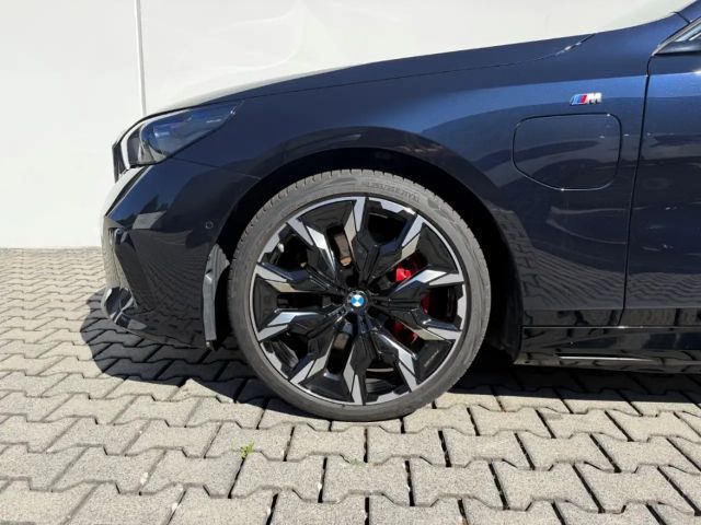 BMW 550