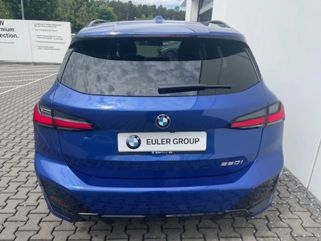 BMW 220