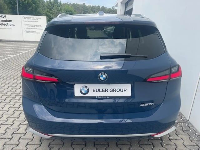 BMW 220