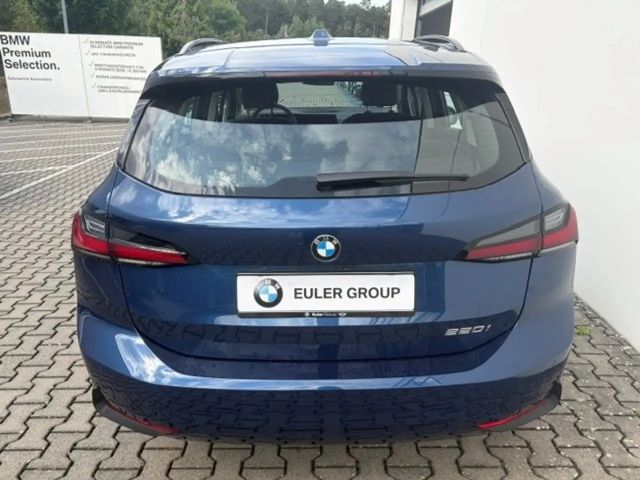 BMW 220