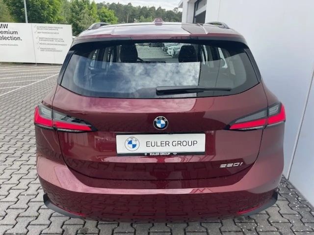 BMW 220