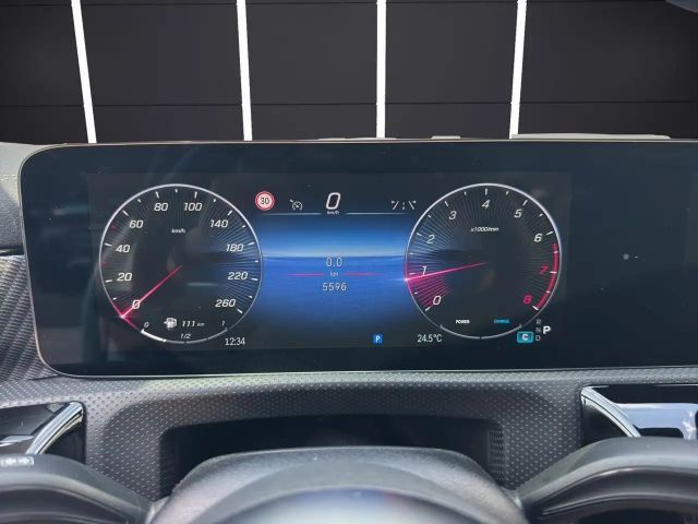 Mercedes-Benz CLA 180