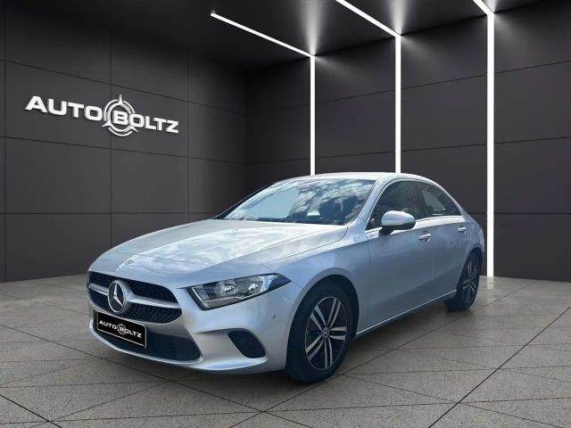 Mercedes-Benz A 180 Limo Progressive Sitzheizung Business MBUX 2022 Benzine