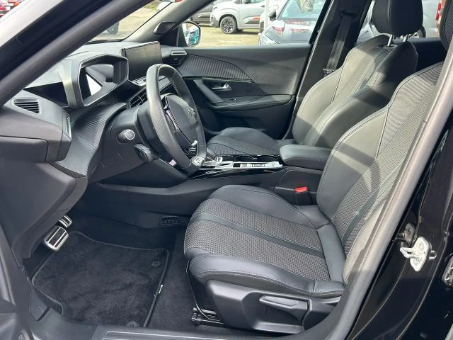 Peugeot e-2008