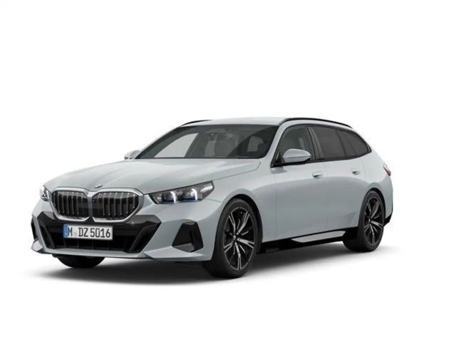 BMW 520 i Touring M Sport Innovation 20' Standheizung 2025 Benzine
