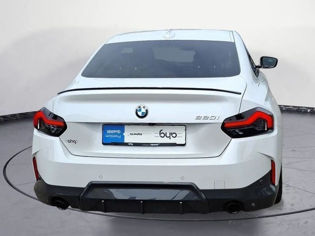 BMW 220