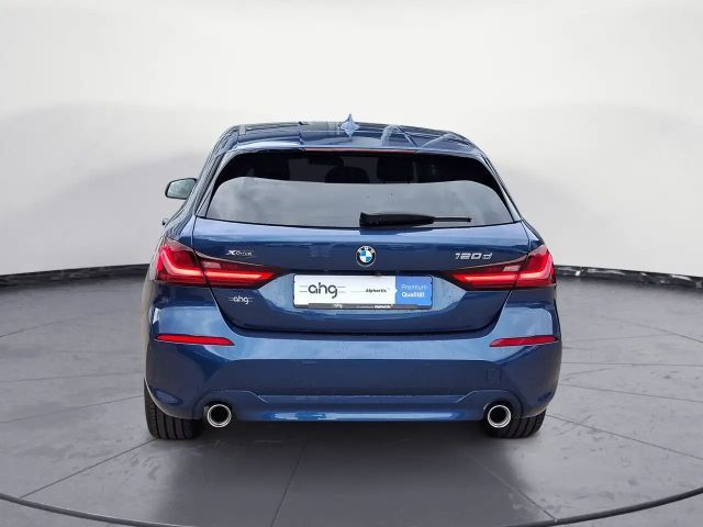 BMW 120