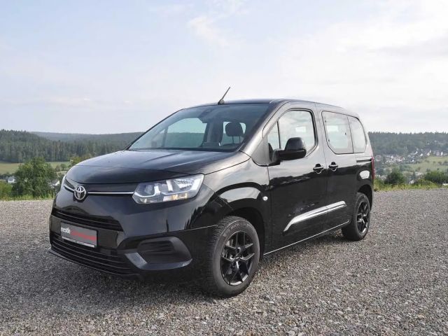 Toyota Proace City