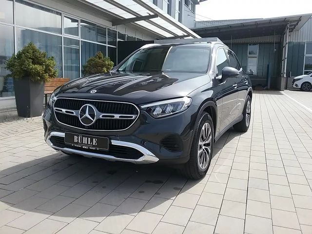 Mercedes-Benz GLC 200 4MATIC AVANTGARDE+AHK+KAMERA+MEMORY+NAVI+ 2025 Benzine