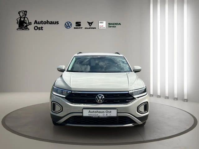 Volkswagen T-Roc Move 1.5 TSI Klima Navi Einparkhilfe Sitzheizung 2023 Benzine