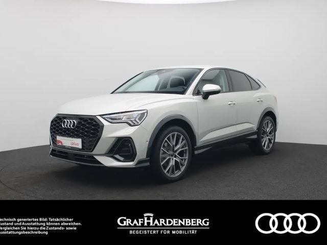 Audi Q3 Sportback 35 TFSI . Matrix Navi ACC AHK 2026 Benzine
