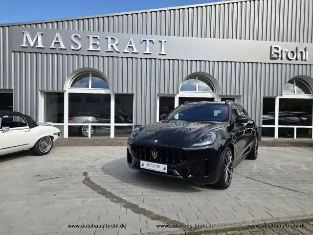 Maserati Grecale Modena Allrad 330PS 2023 Benzine