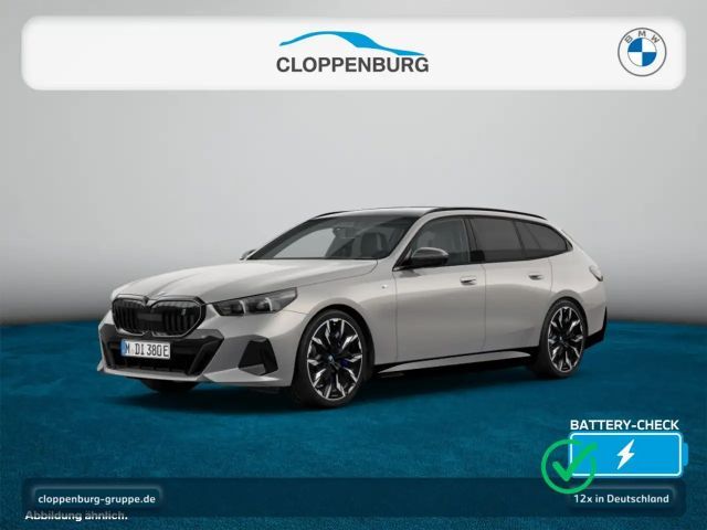 BMW i5 eDrive40 Head-Up+AHK+Navi+Pano+360°+ACC+SHZ 2024 Elektrisch