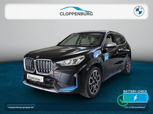 BMW iX1 xDrive30 Navi+SHZ+HiFi+Spurass.+Klimaaut.+BT 2023 Elektrisch