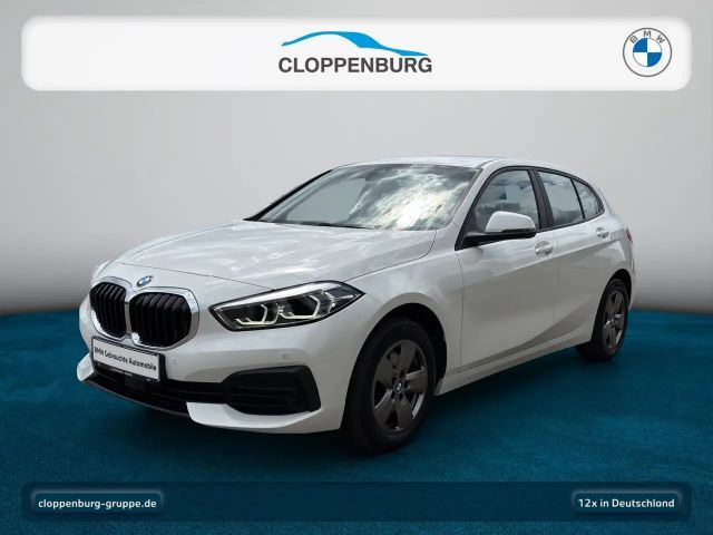 BMW 118 i Navi+SHZ+HiFi+Spurass.+LED+Ambi+BT+S/S-AT 2023 Benzine