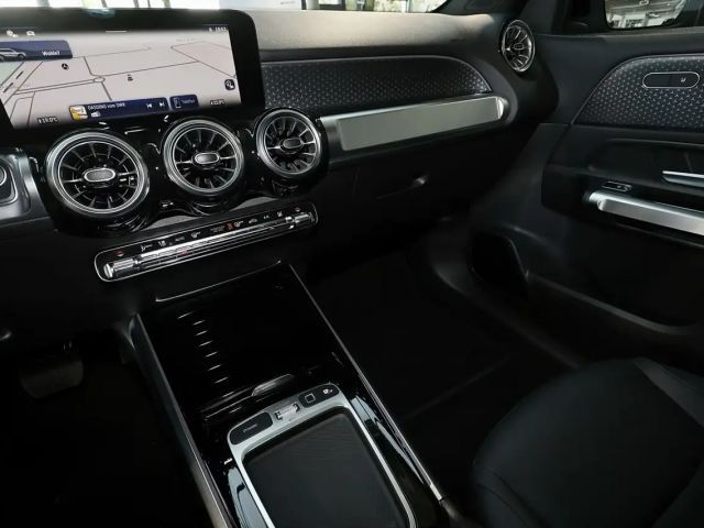 Mercedes-Benz EQB 250