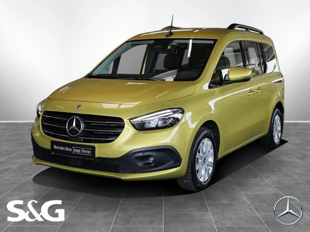 Mercedes-Benz T-Klasse Progressive Edition MBUX RFK LED 2025 Benzine