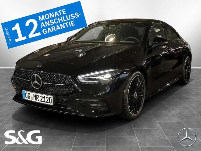 Mercedes-Benz CLA 220 4M Coupé AMG MBUX+LED+Pano+RüKam+Distron 2026 Benzine
