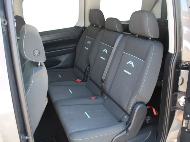 Ford Grand Tourneo