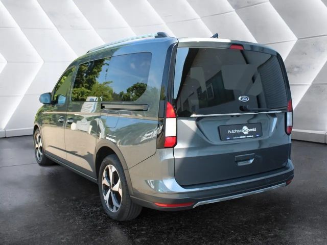 Ford Grand Tourneo