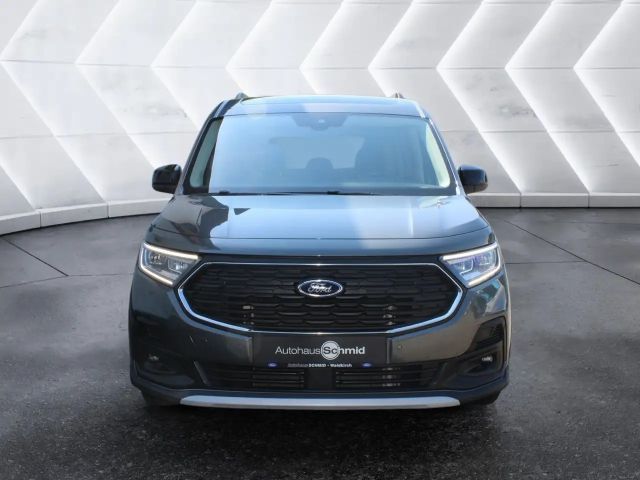 Ford Grand Tourneo