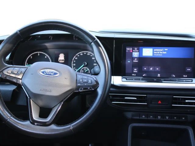 Ford Grand Tourneo