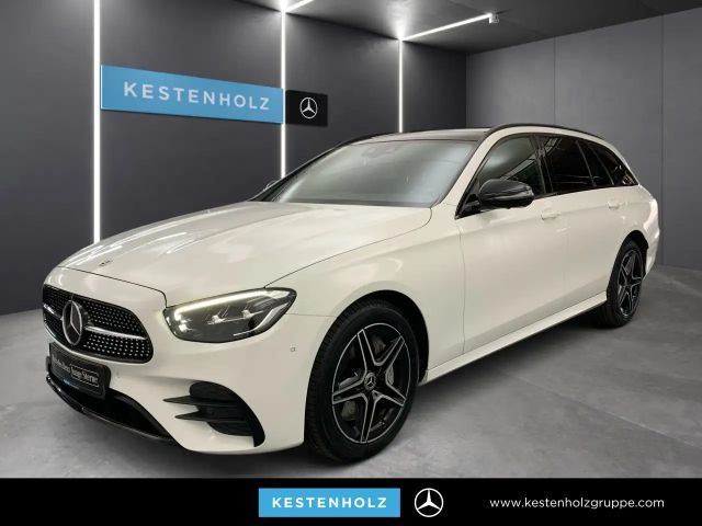 Mercedes-Benz E 300 e T AMG WideScreen Distr+ LED AHK Night PTS 2022 Hybride / Benzine