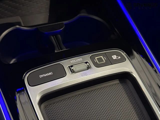 Mercedes-Benz GLB 220