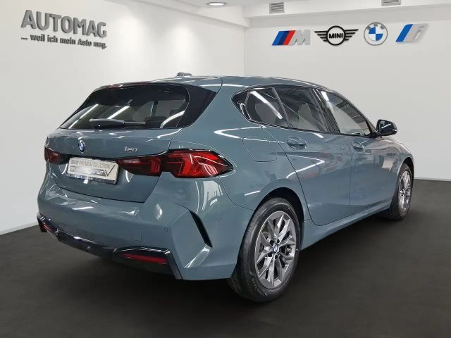 BMW 120