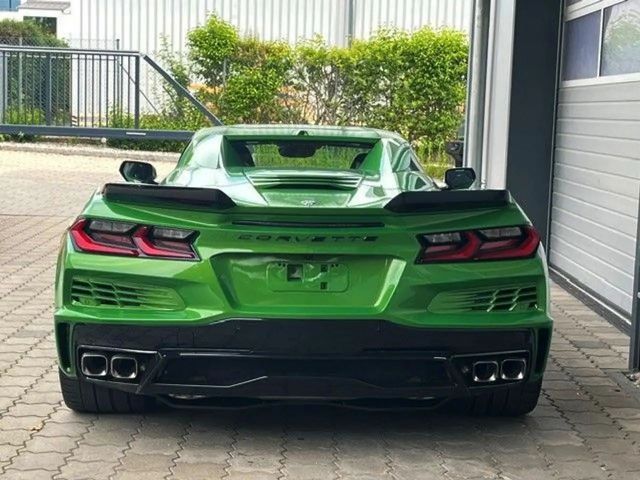 Corvette C8