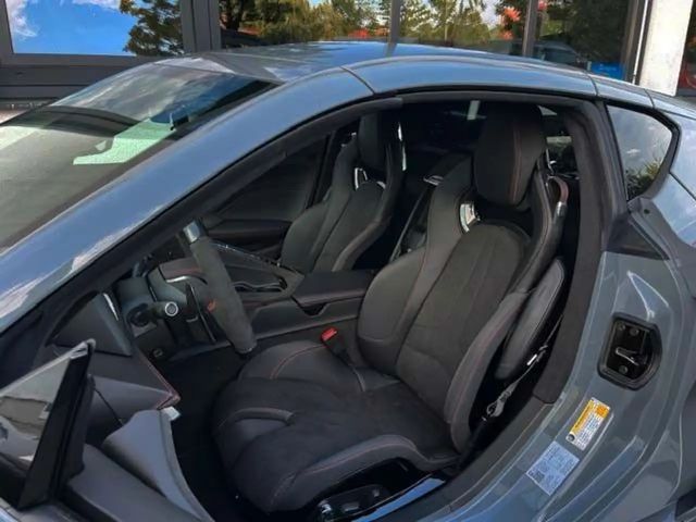 Corvette C8