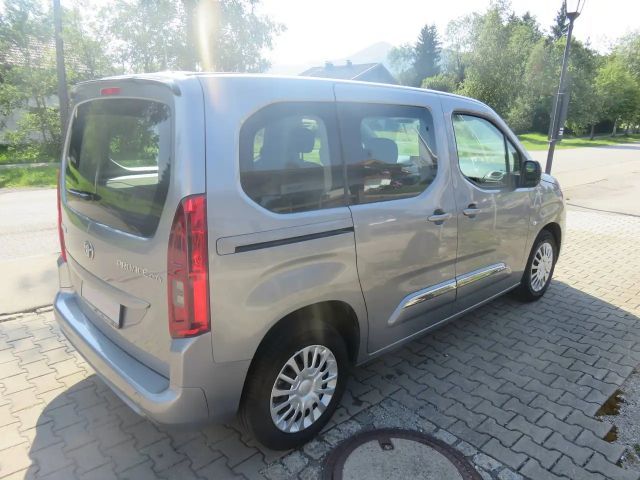 Toyota Proace City