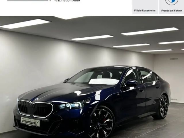 BMW 520 i Limousine M Sportpaket Pro B&W DAB LED Komfortzg 2025 Benzine