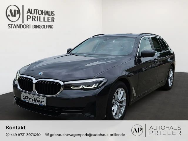 BMW 530 d Touring/NAVI/LED/HUD/Leder/DAB/LiveCockpit 2021 Diesel