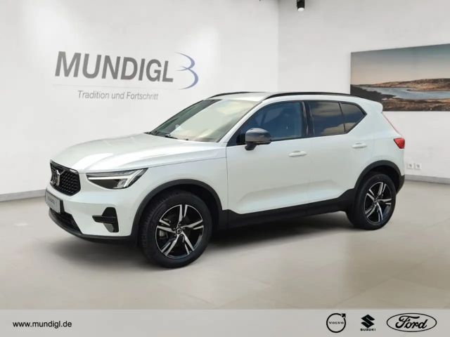 Volvo XC40 B3 Plus Dark STANDHZ/360°/H&K 2025 Benzine