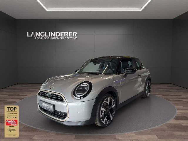MINI Cooper C 1.5 3T Favoured Trim 2025 Benzine
