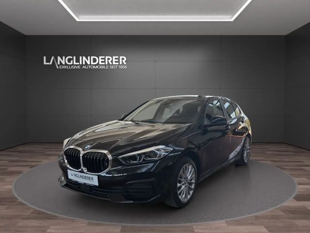 BMW 118 i 5T Advantage NP42699,- adp.LED WirelessCharg 2023 Benzine