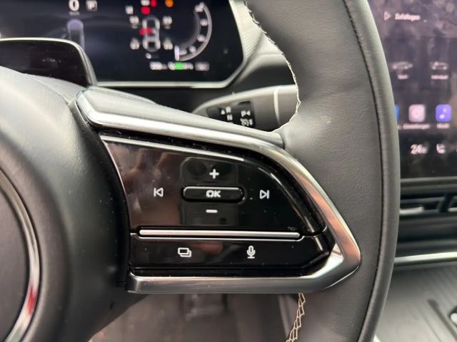 Mazda 6e