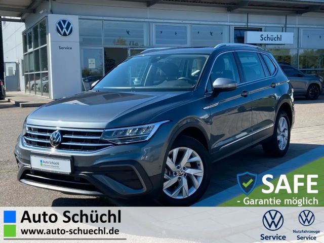 Volkswagen Tiguan Allspace 1.5 TSI DSG LIFE STANDHEIZUNG+PA 2022 Benzine