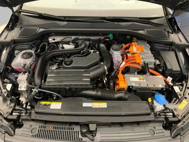 Volkswagen Golf GTE