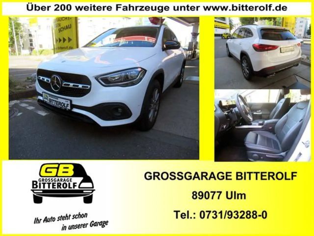 Mercedes-Benz GLA 200 7G-DCT Progressive Navi/Distr/Leder/RFK/ 2023 Benzine