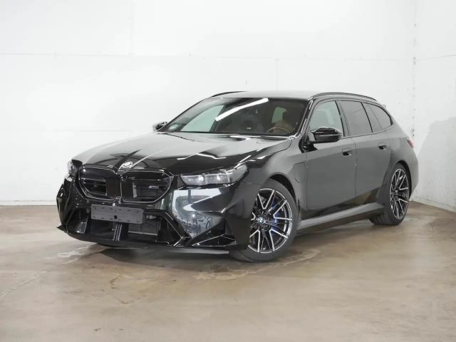 BMW M5 Touring |AC-Schnellladen |Sitzbelüft. |Bowers & Wi 2026 Hybride / Benzine