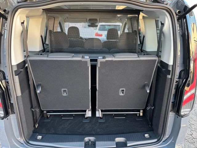 Ford Tourneo