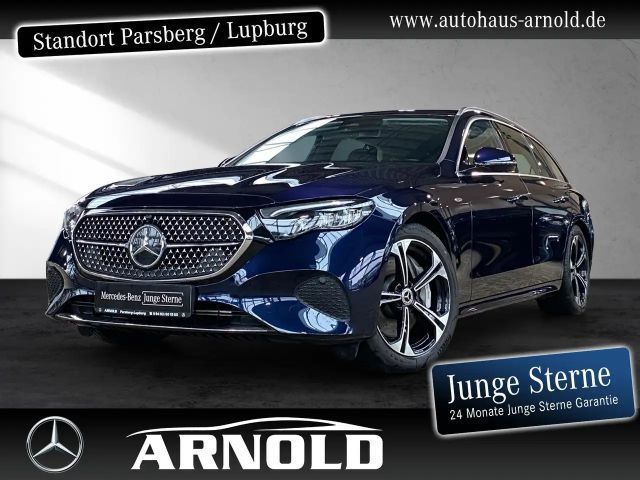 Mercedes-Benz E 300 E 300 T de Avantgarde Navi Kamera Distr. Sitzh. 2025 Hybride / Diesel